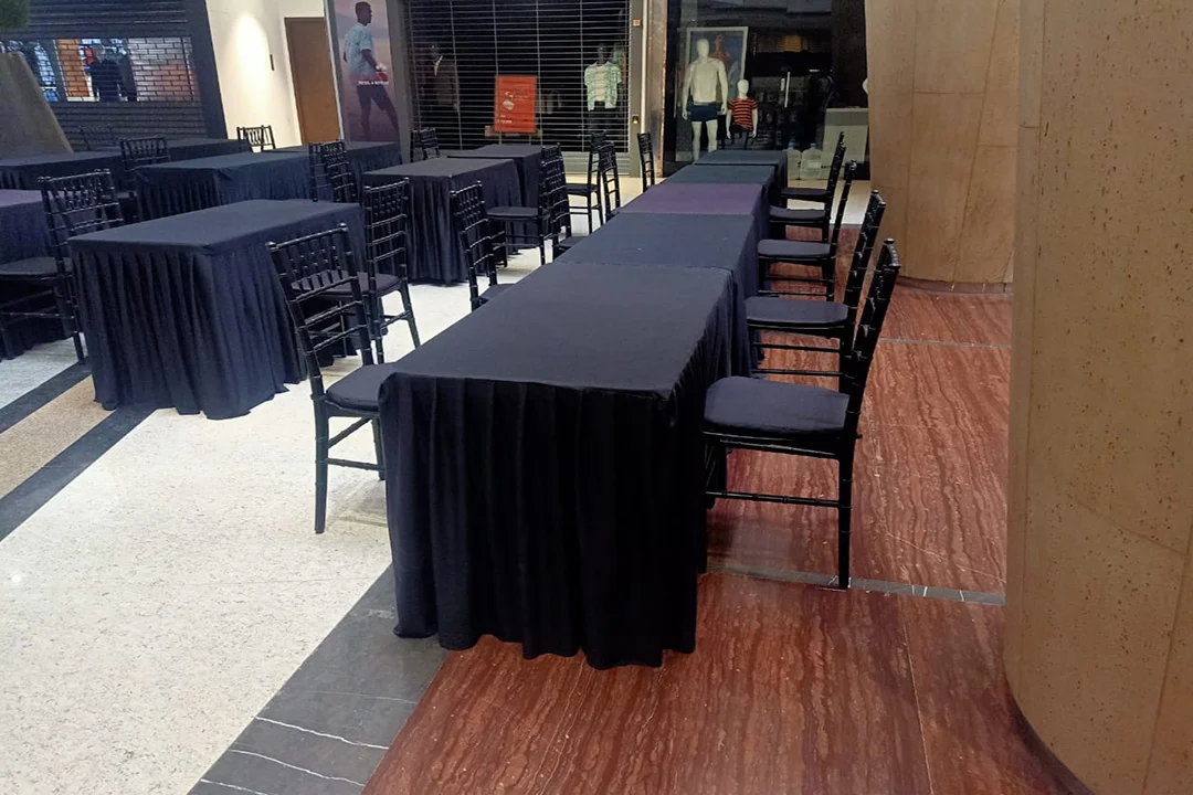 Classroom Tables Setup