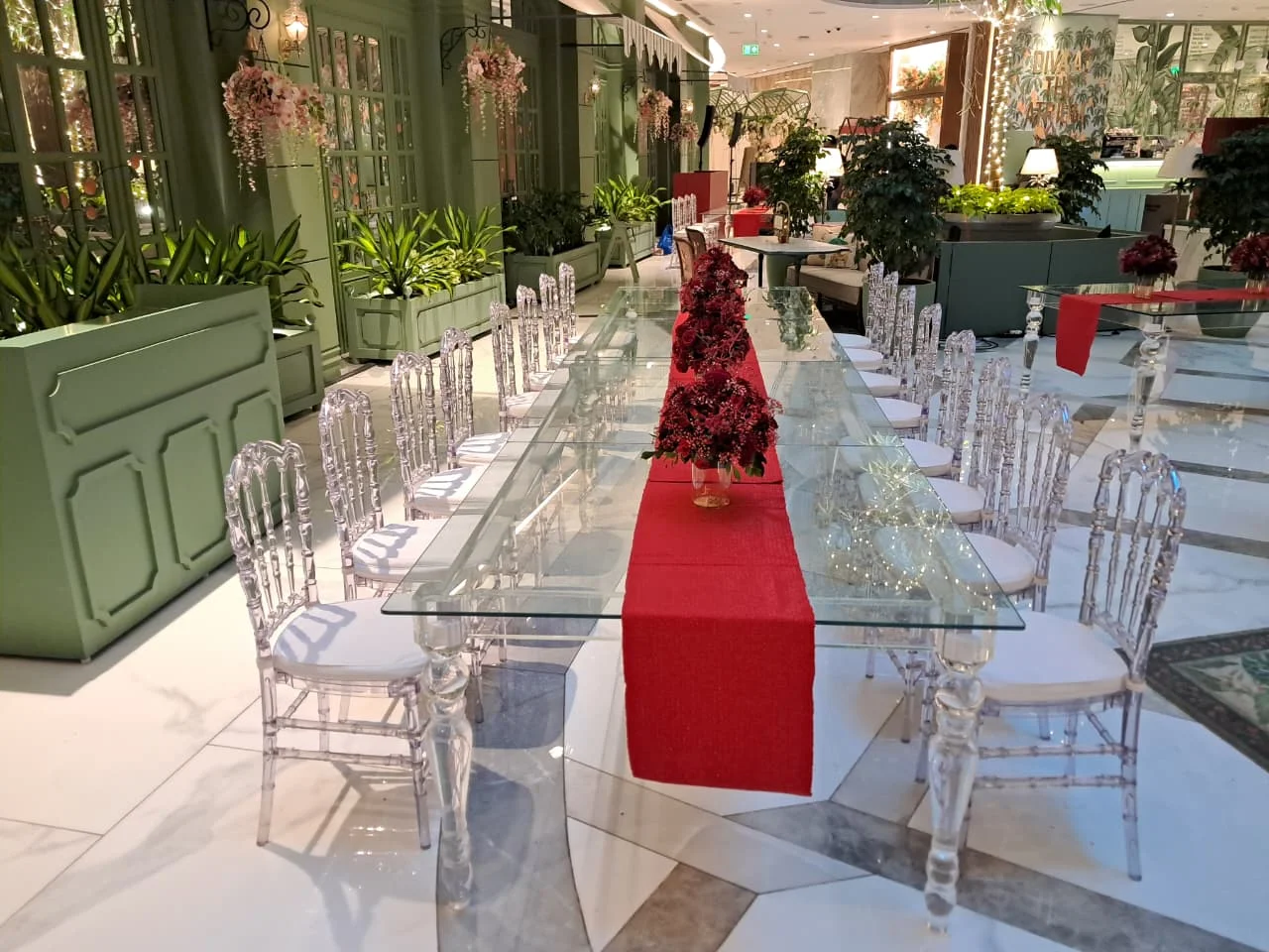 Ghost Dining Tables ( Rectangle ) Setup