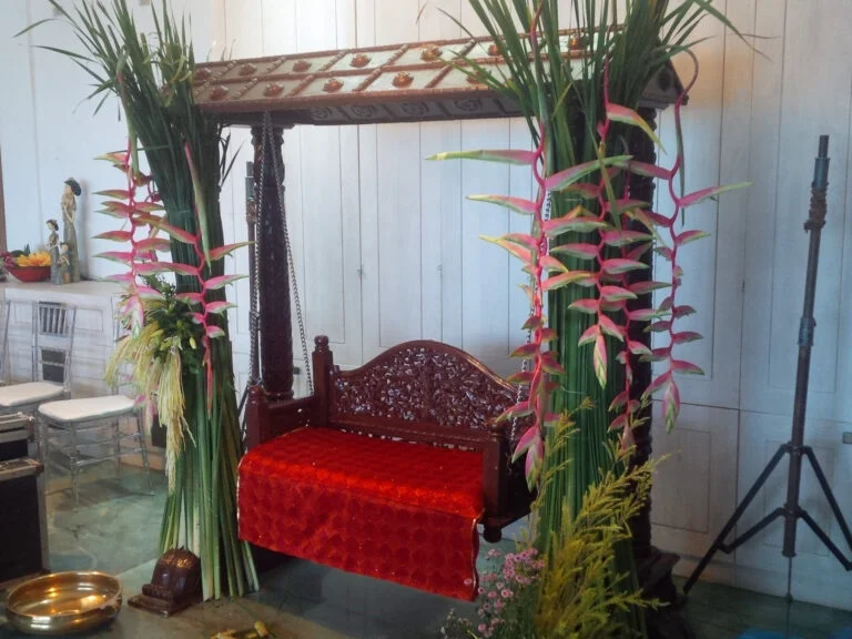 Wooden Carving Jhula Setup